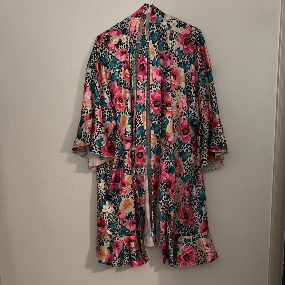 Crazy Train Pink and Blue Floral Robe